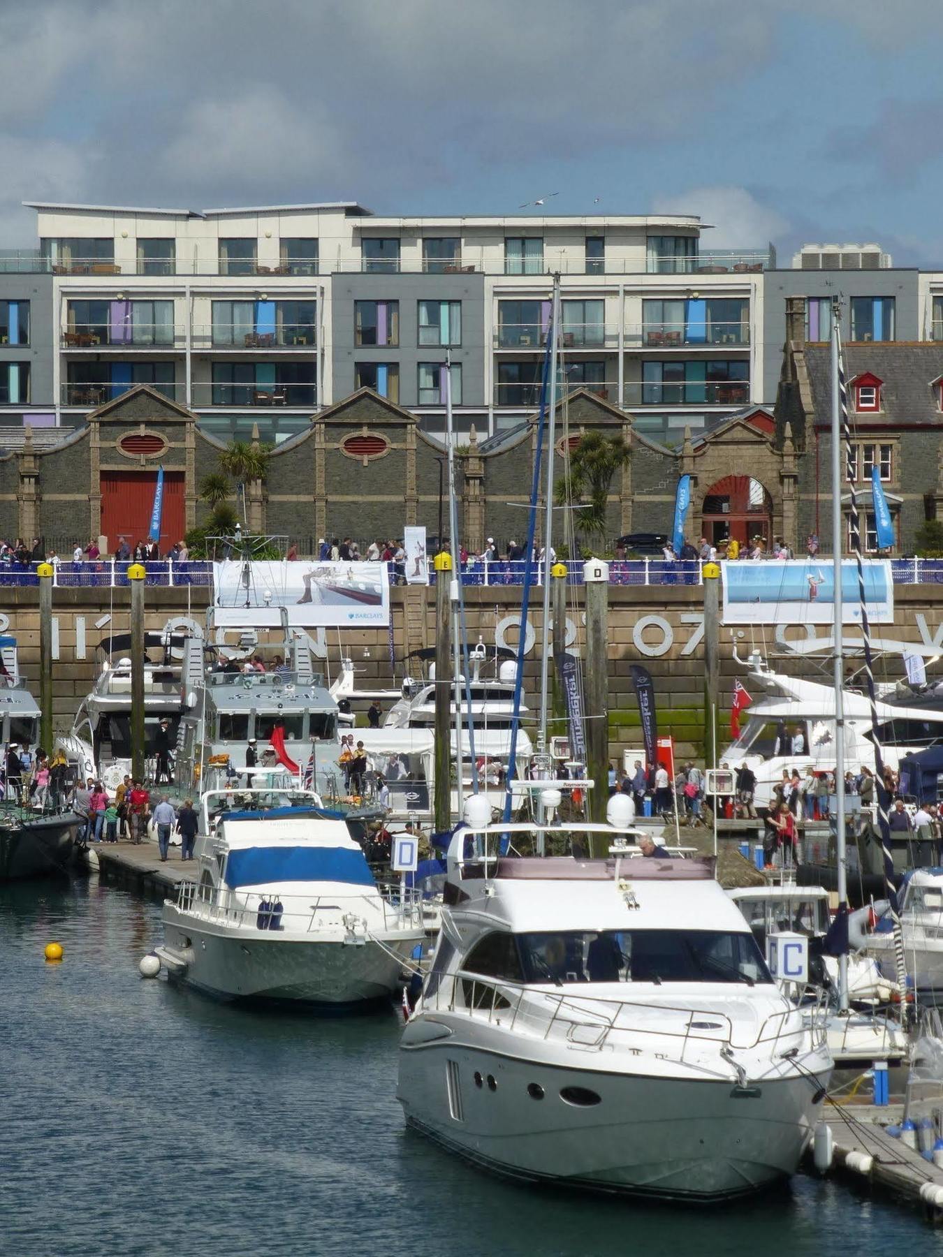 Liberty Wharf Apartments Saint Helier Exterior foto